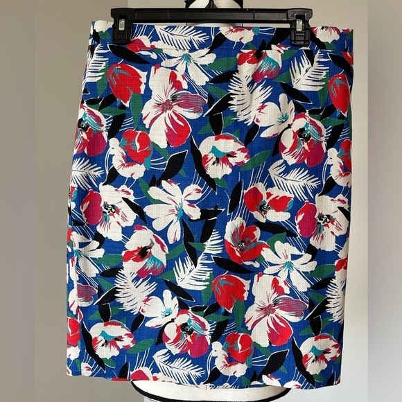 J. Crew Dresses & Skirts - J. Crew size 8 floral skirt hibiscus flowers cruise office career resort